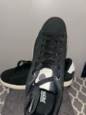 Men's Black Low-Top Sneakers with White Heel Detail